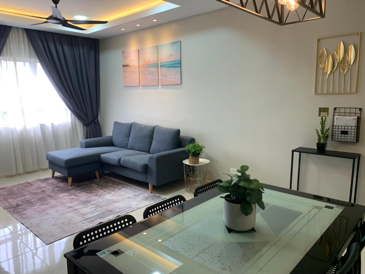 Dnaura Homestay Batu Buruk Terengganu Kuala Terengganu Exterior foto